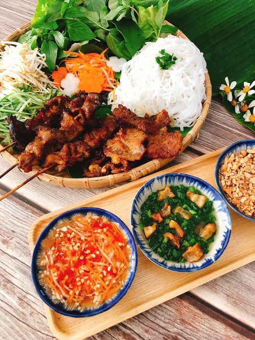 Cô Duyên 3 - Cơm Tấm & Bún Thịt Nướng - Nguyễn Du