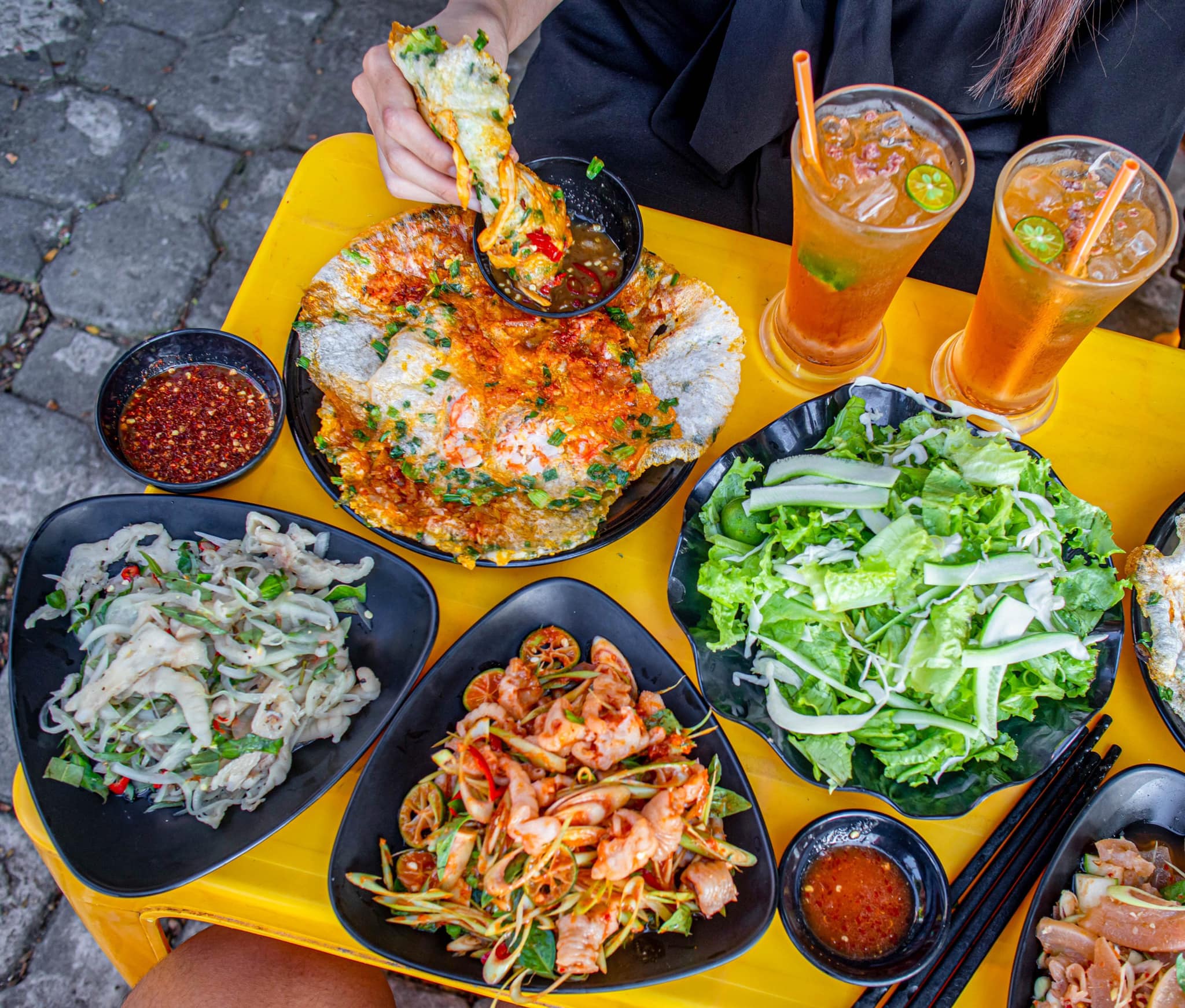 Bánh Ép Mắt Hí - Bánh Ép - Nguyễn Tất Thành