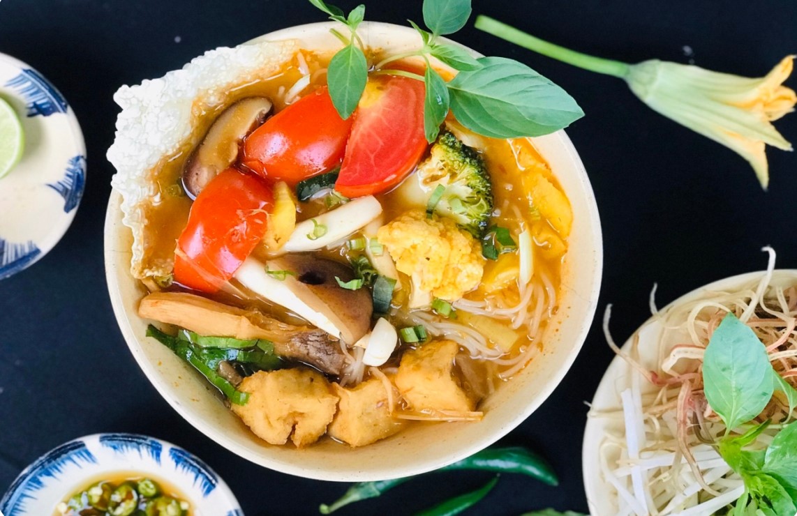 Phương Mai Chay Quán - Võ Thị Sáu