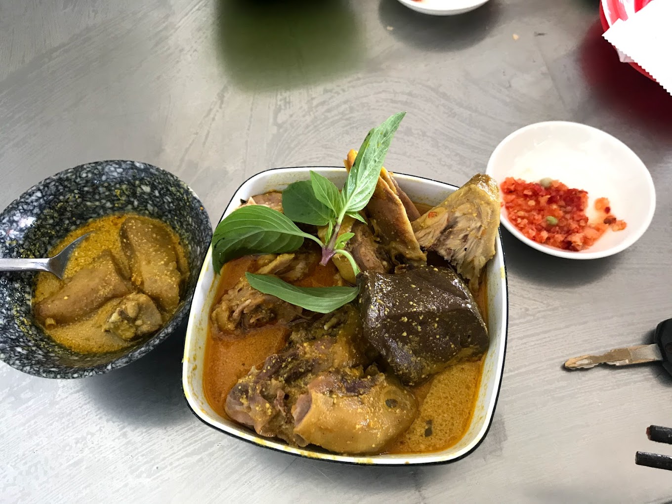 Cô Lan - Bún Cà Ri Gà & Cá Viên - Nguyễn Trãi