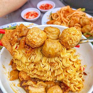 Dì Năm Quán - Trà Sữa & Ăn Vặt - Bông Sao 
