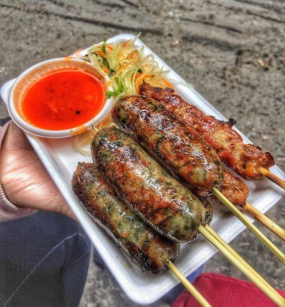 Khánh - Bánh Ép Huế - Điện Biên Phủ