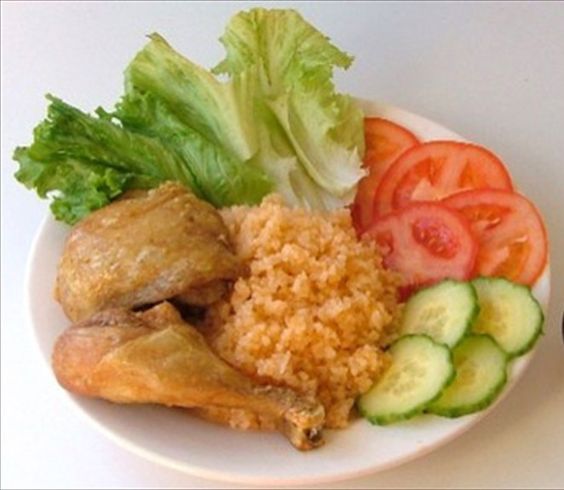 Cơm Gà Xối Mỡ Hương - Đường Số 29