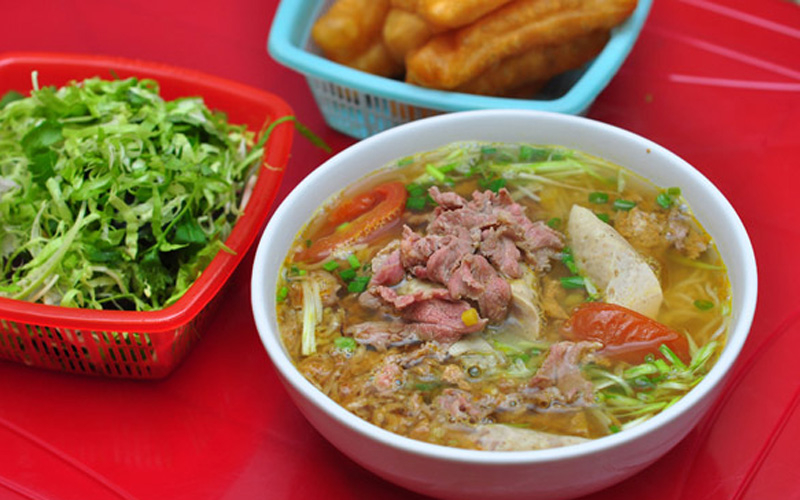 Bún Bò Huế Cô Hà - Bà Hạt