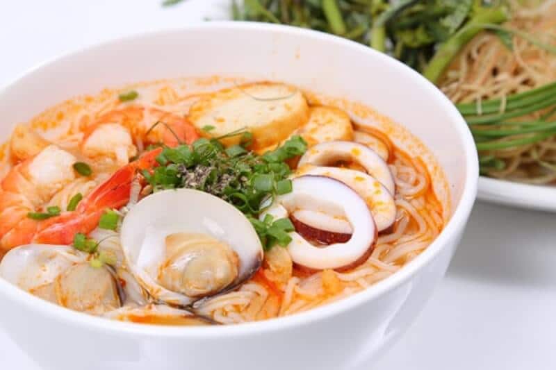Bún Thái Má Sáu - Nguyễn Thiện Thuật
