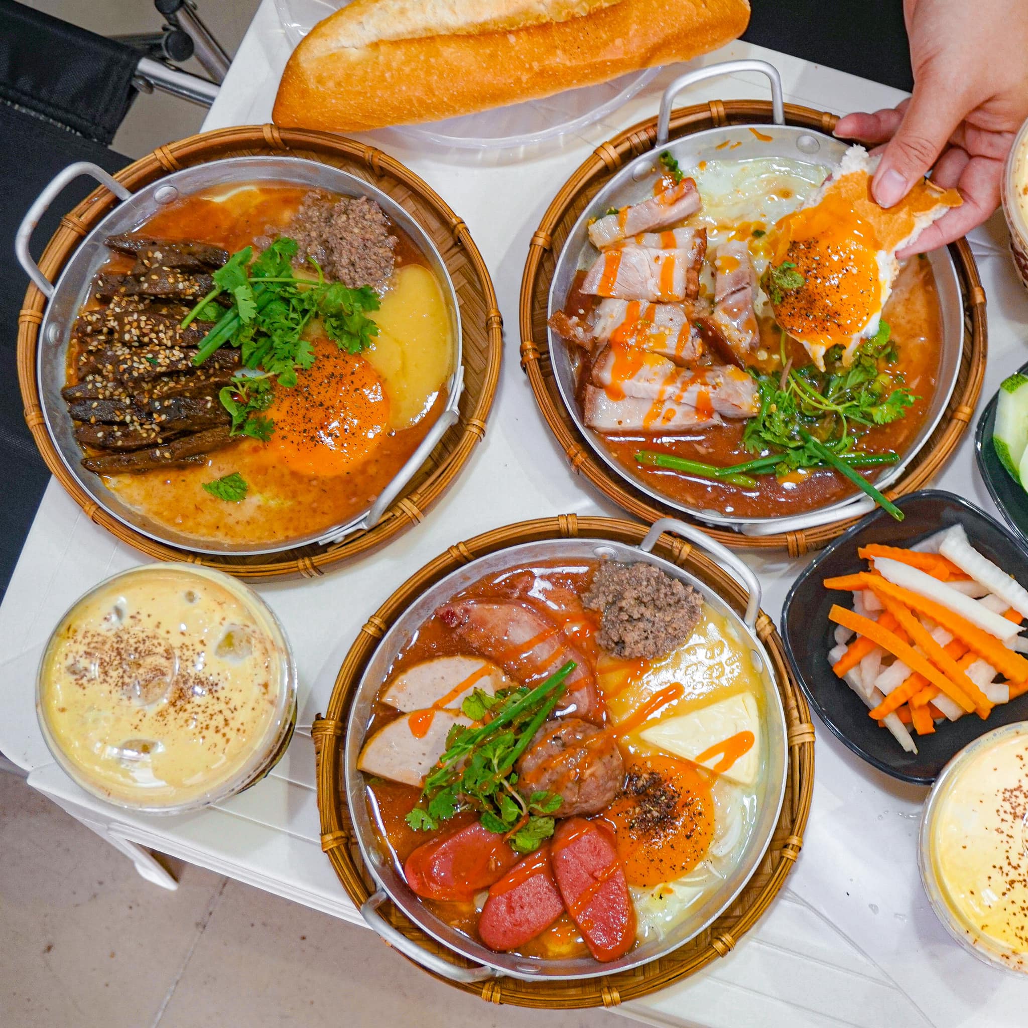 Bánh Mì Chảo - Ngõ Tự Do