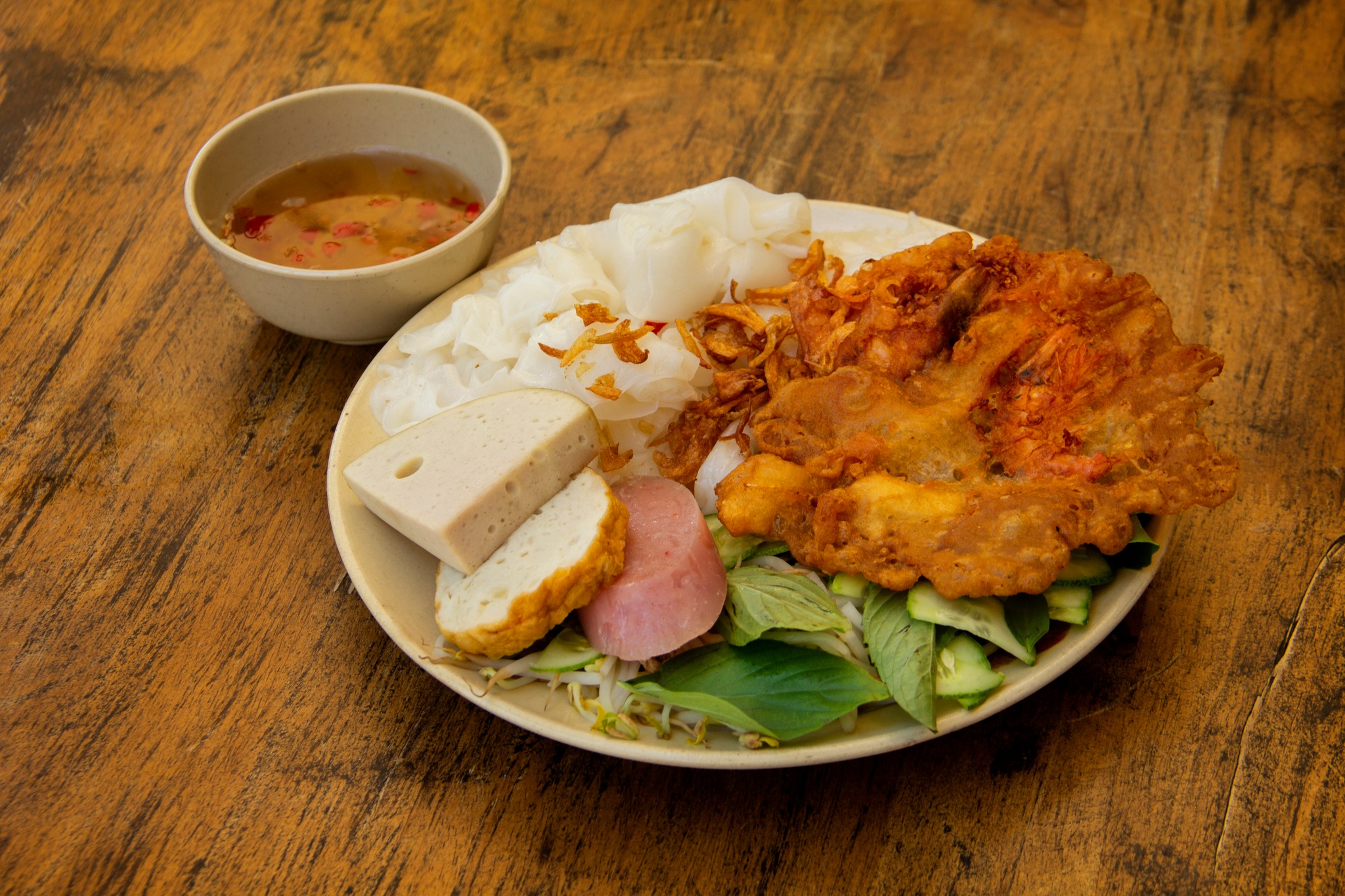 Bánh Cuốn Nóng 236 - Nguyễn Tư Giản