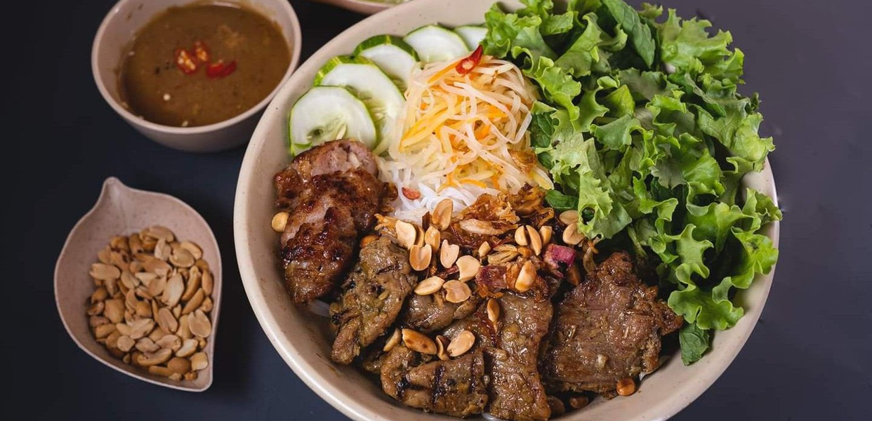 Cơm Tấm Xưa 1990 - Cô Bắc