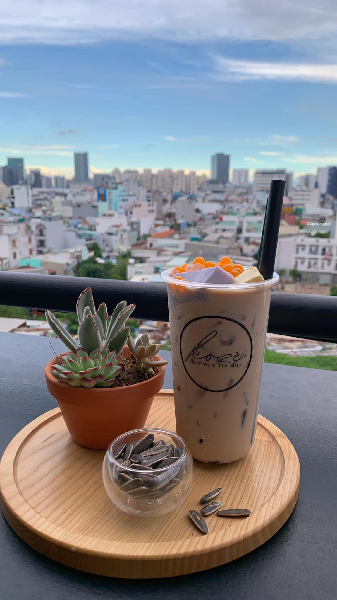 KOZE Rooftop - Đường Số 53