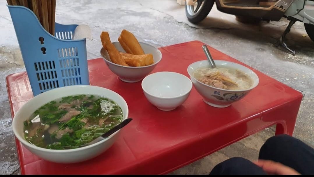 Phở Tư Lùn - Hai Bà Trưng