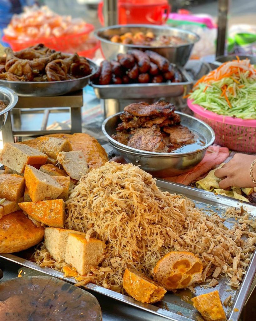 Cơm Trưa 212b - Nguyễn Phúc Nguyên