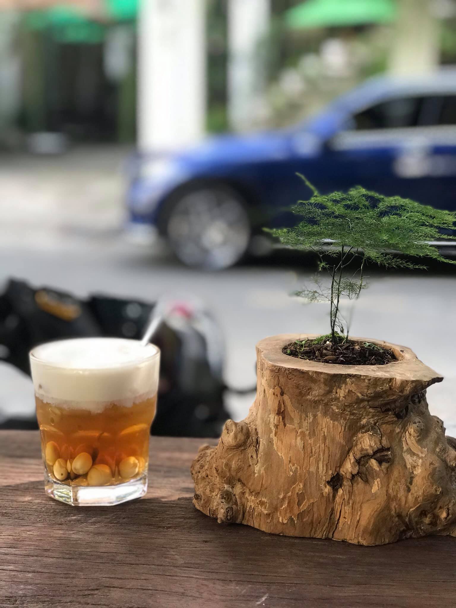 Tiệm Nhà Mình - Phan Bá Phiến