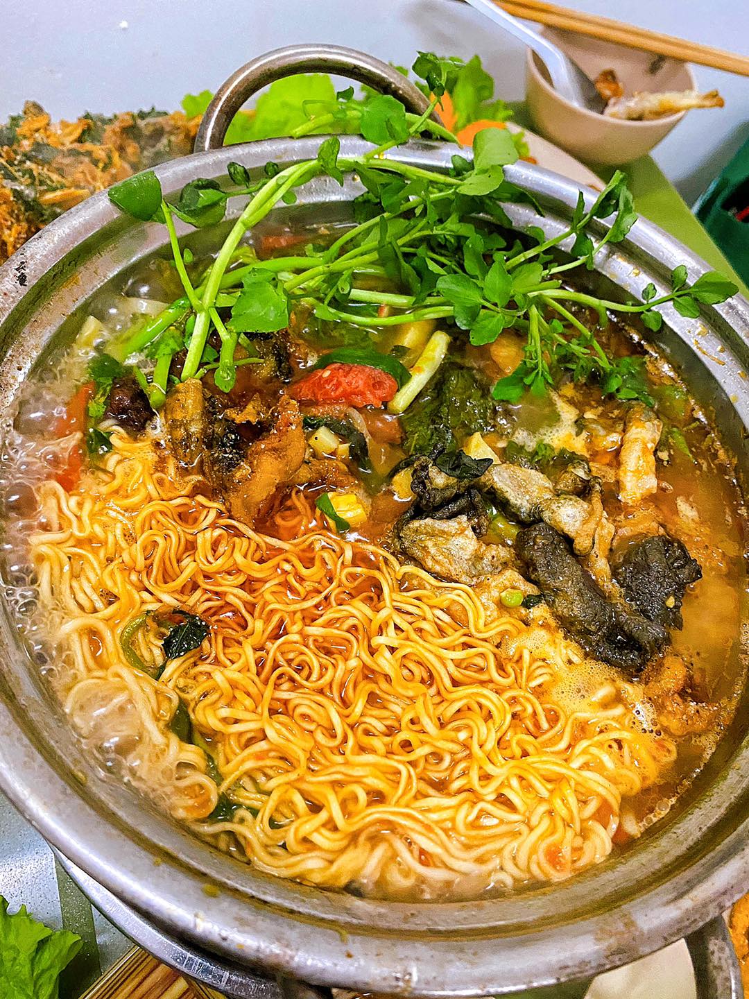 Linh Nướng - Lẩu Ếch - Lạc Long Quân