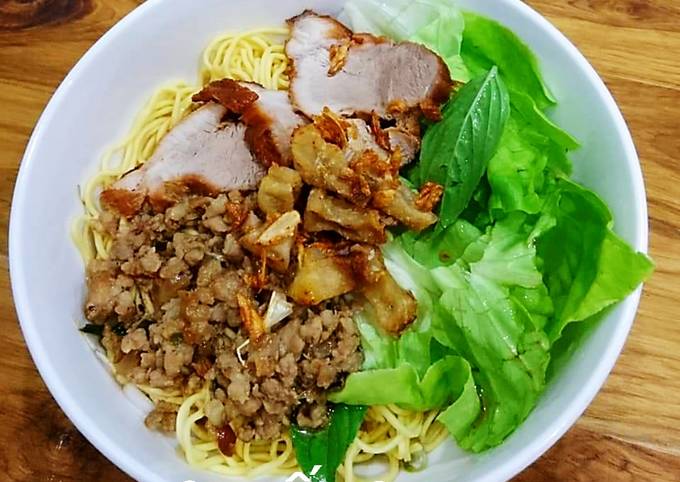 Hủ Tiếu Nam Vang - Lê Văn Việt