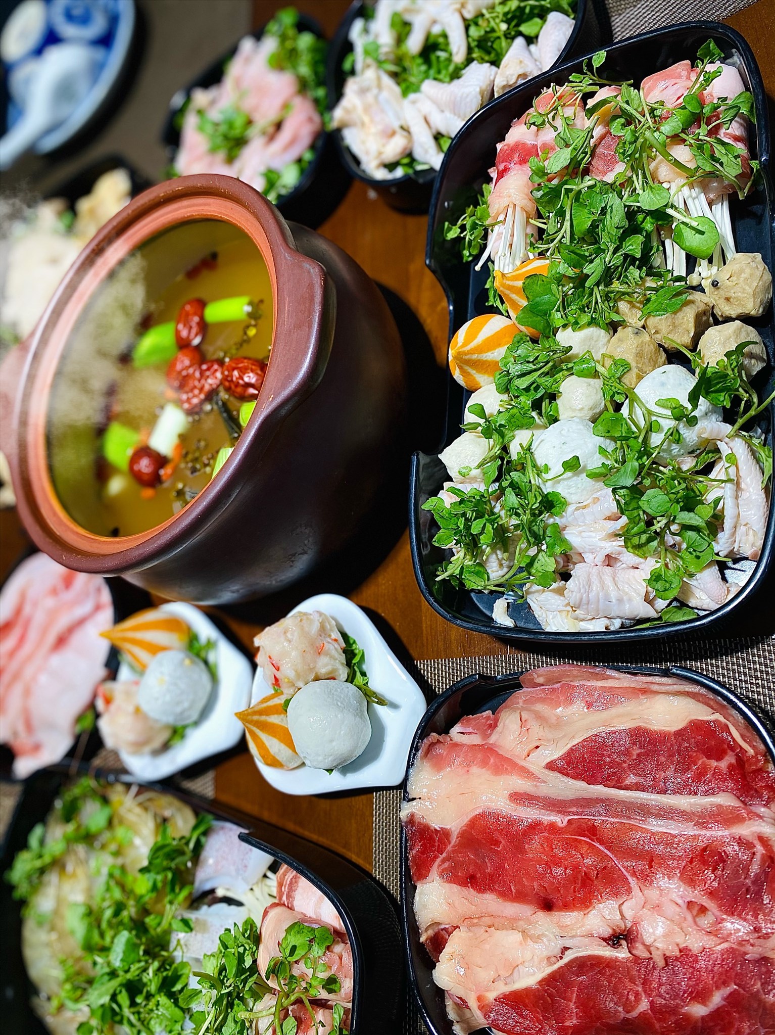 Bách Hoa Lẩu - Bùi Đình Túy