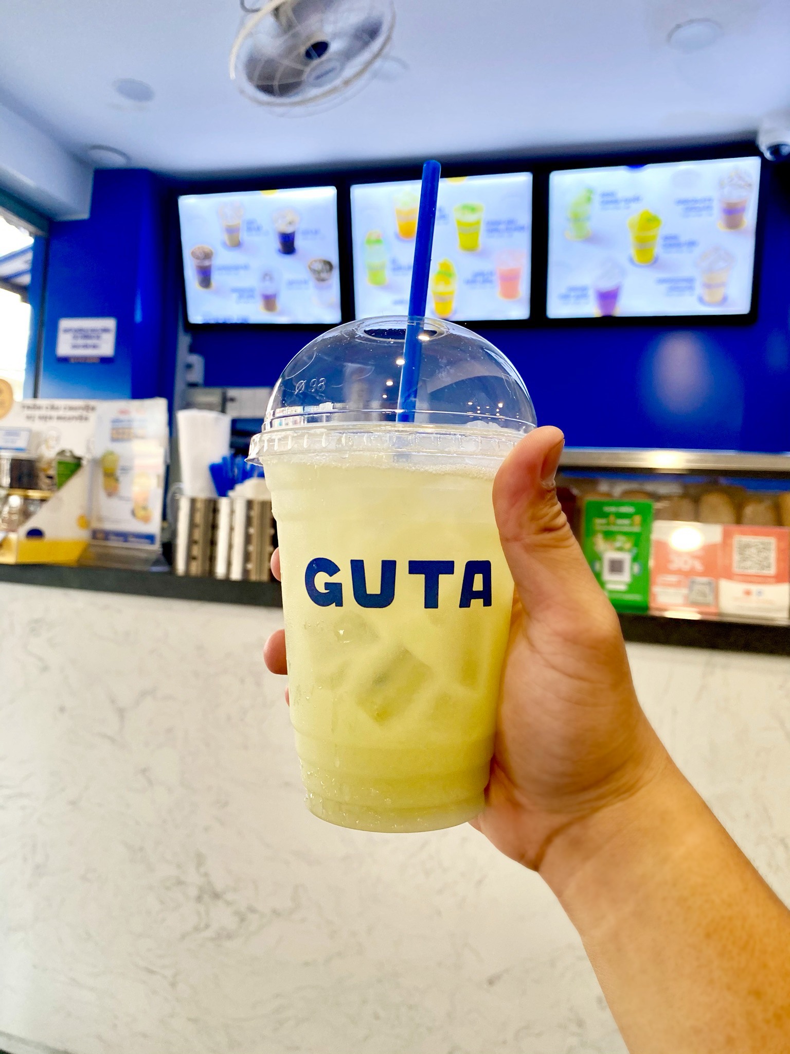 Guta Cafe - 02 Lê Quốc Hưng