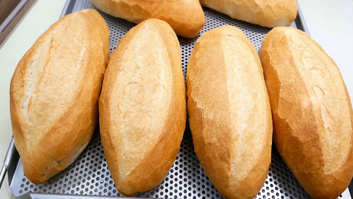 Bánh Mì Chả Cá Anh Ba - Lý Thường Kiệt