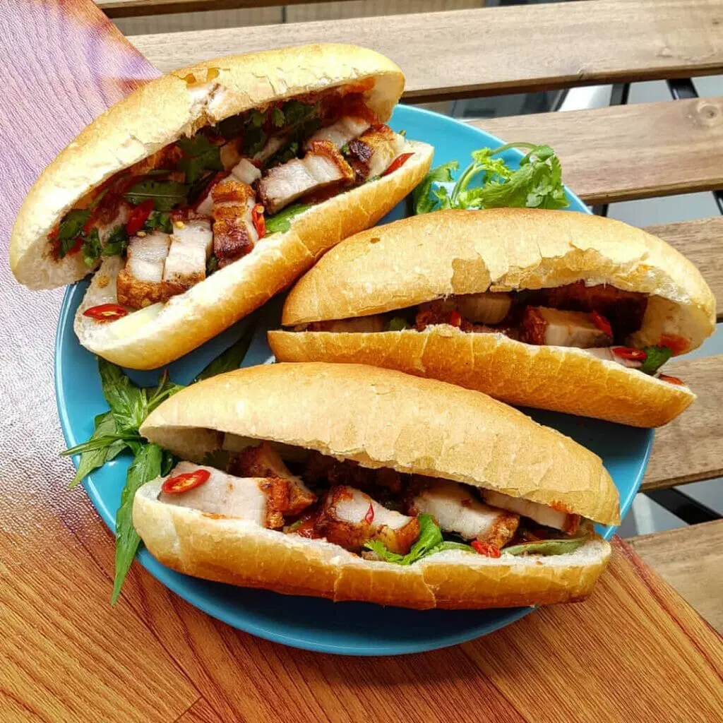 Bánh Mì Phượng Hoàng 3 - Trần Khắc Chân