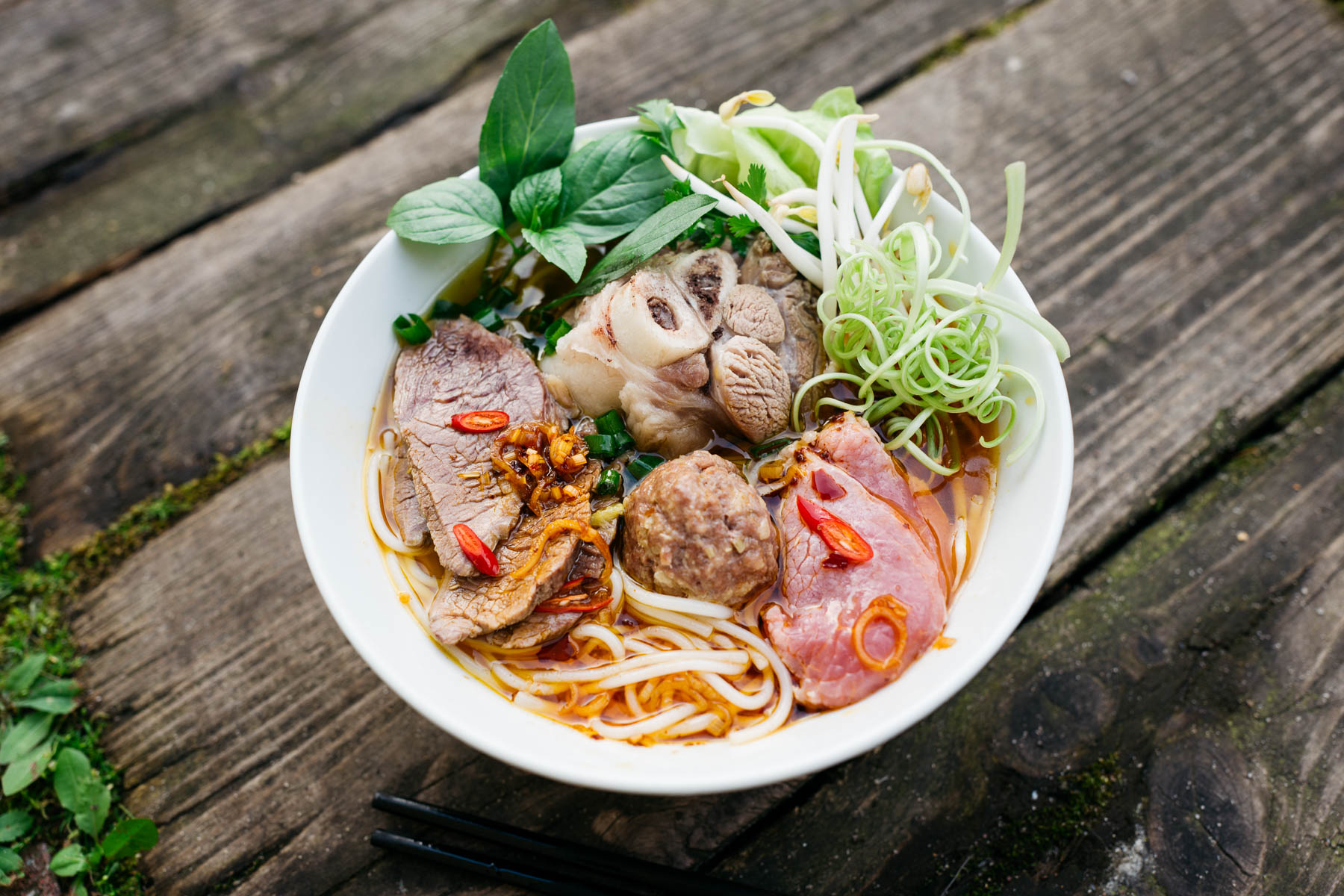Bún Bò Huế Hùng Oanh - Triều Khúc