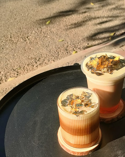 Coffee Bảo Ngọc - Đặng Thuỳ Trâm