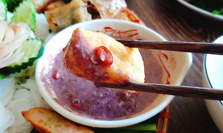 Bống Xinh - Bún Chả, Bún Đậu Mẹt & Bánh Đa Cá - Dương Khuê
