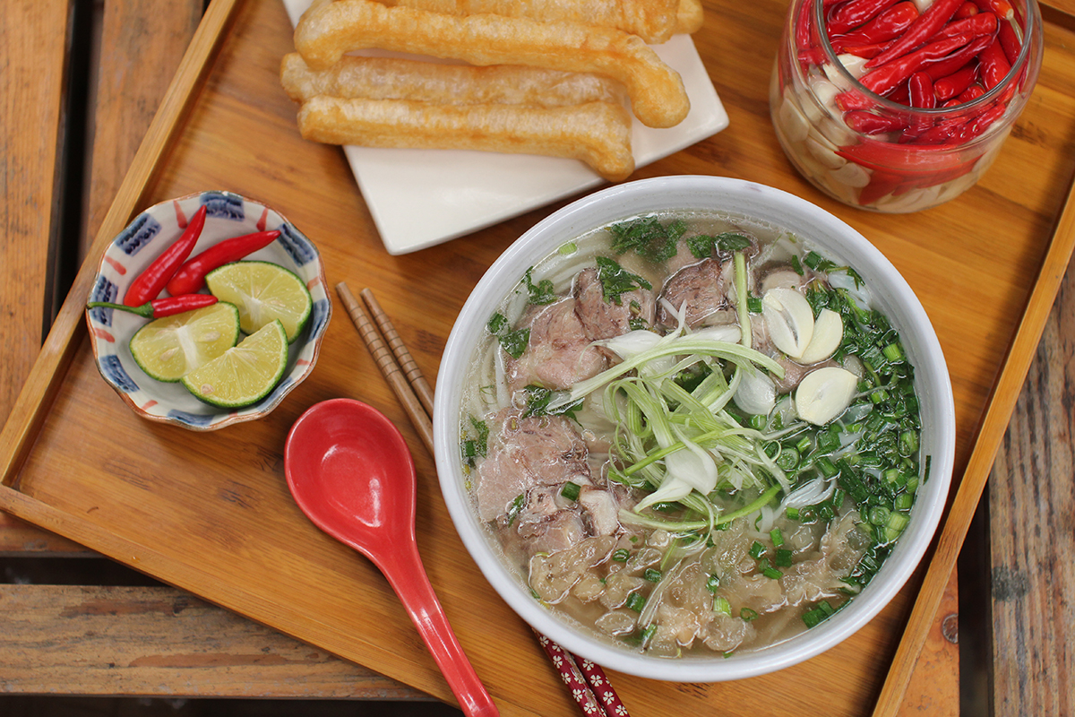 Phở Sang - Huỳnh Tấn Phát
