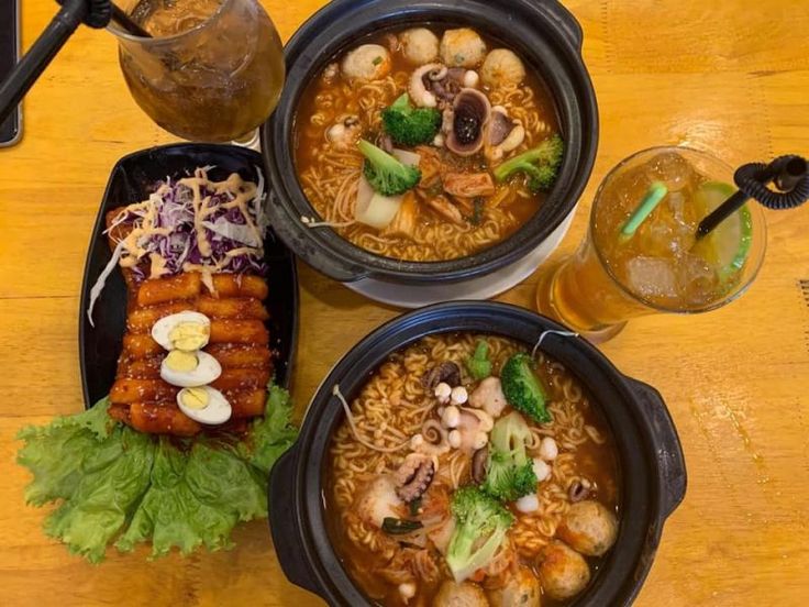 Abe Tiệm Mì Cay - Hoàng Sa