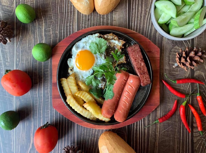 Bánh Mì Chảo Thiên - Nguyễn Huệ