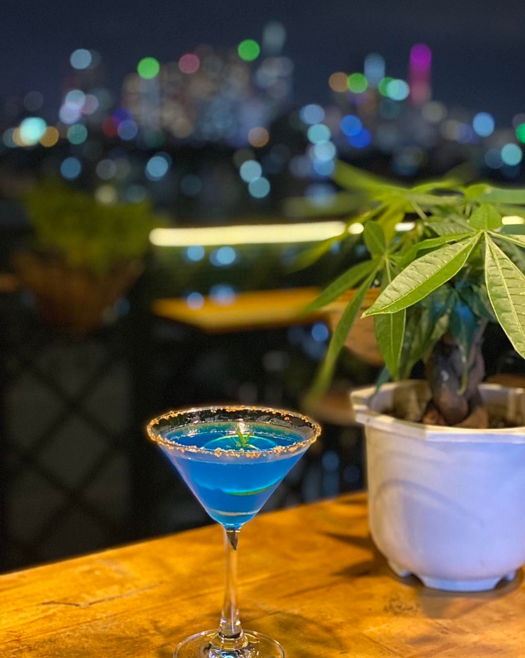 Khoảnh Khắc Rooftop - Trần Xuân Soạn