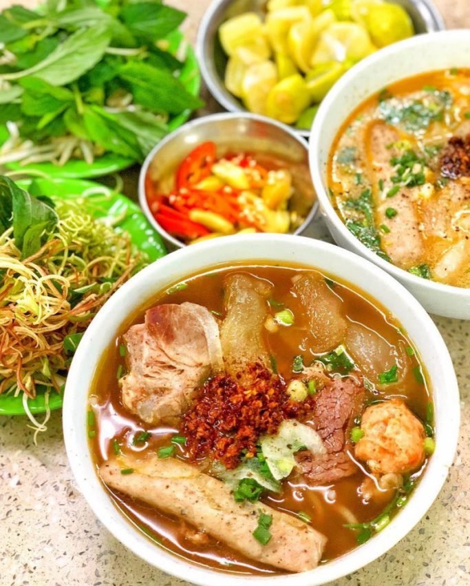 Quán Bún Bò Huế Phương Linh - Mai Văn Vĩnh