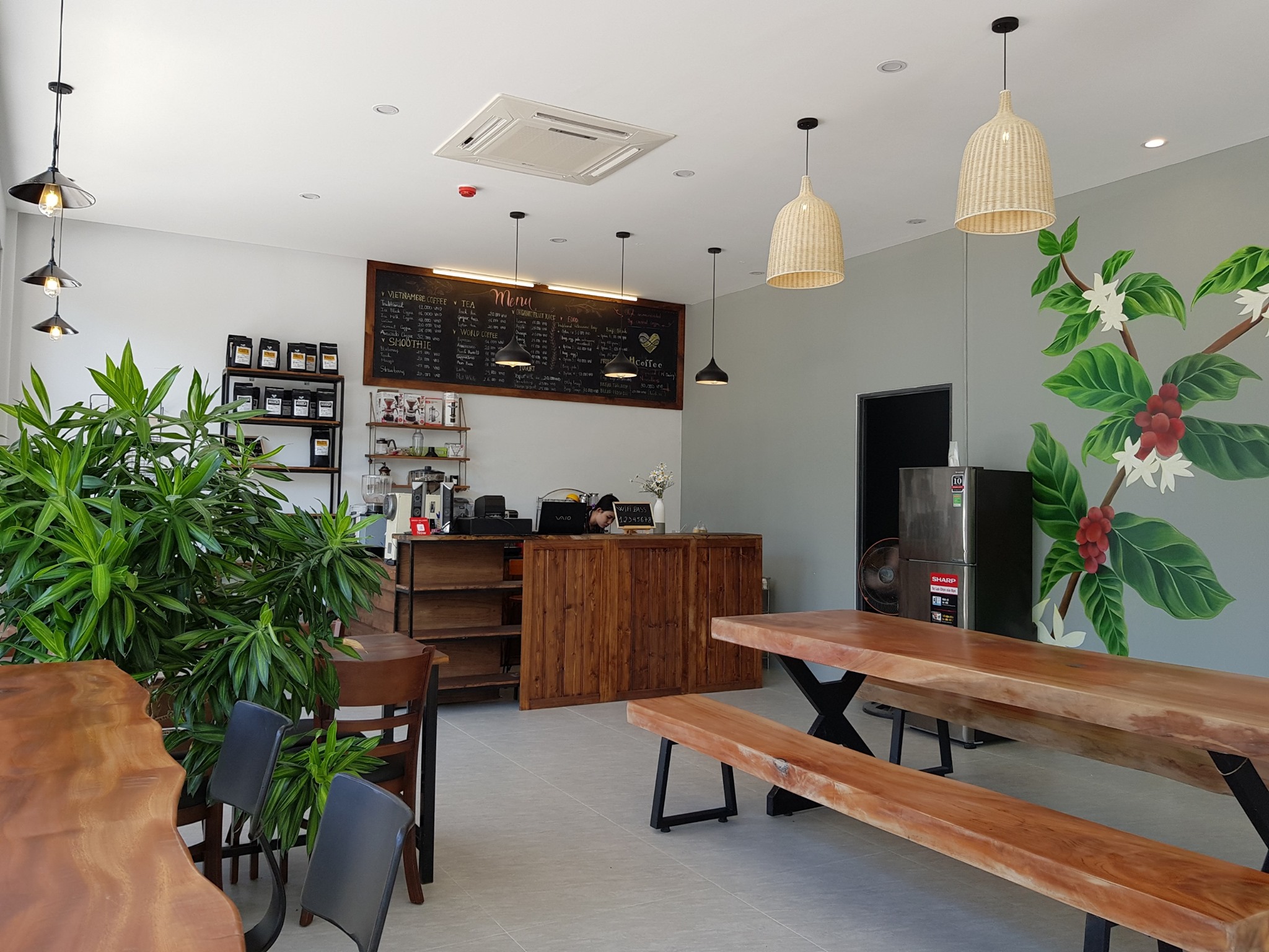 Twins House Coffee - Dương Thị Xuân Quý