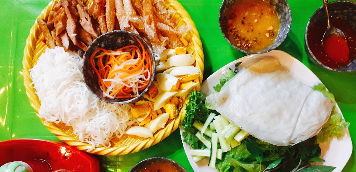 Nem Nướng Hoa Giấy - Tạ Quang Bửu