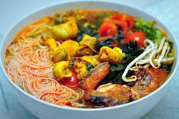 Ngõ Quán - Bún & Cơm Văn Phòng - Nguyễn Xiển