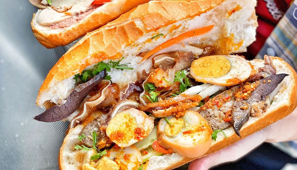 Bánh Mì Xá Xíu - Phá Lấu - Gà Quay - Lê Lợi