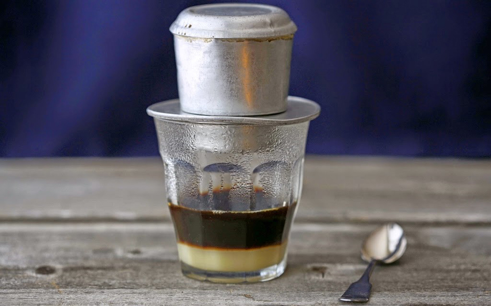 Cafe Bi & Boy - Ngã Tư Lê Tấn Trung & Đinh Công Trứ