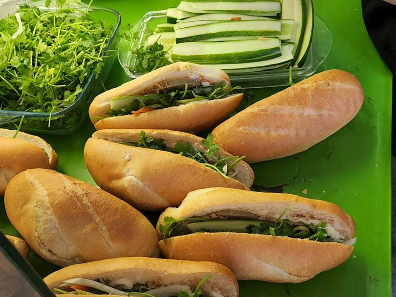 Bánh Mì Cô Út - Đường Số 15