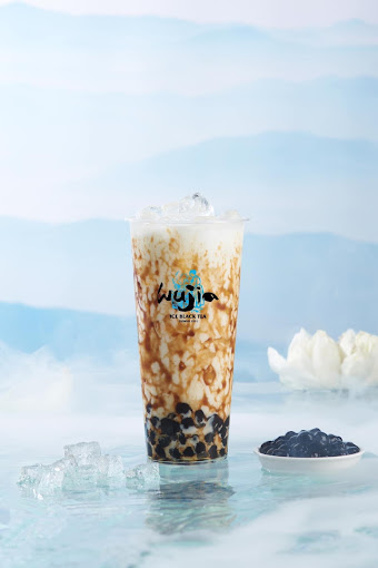 Hồng Trà Ngô Gia - Trần Xuân Soạn