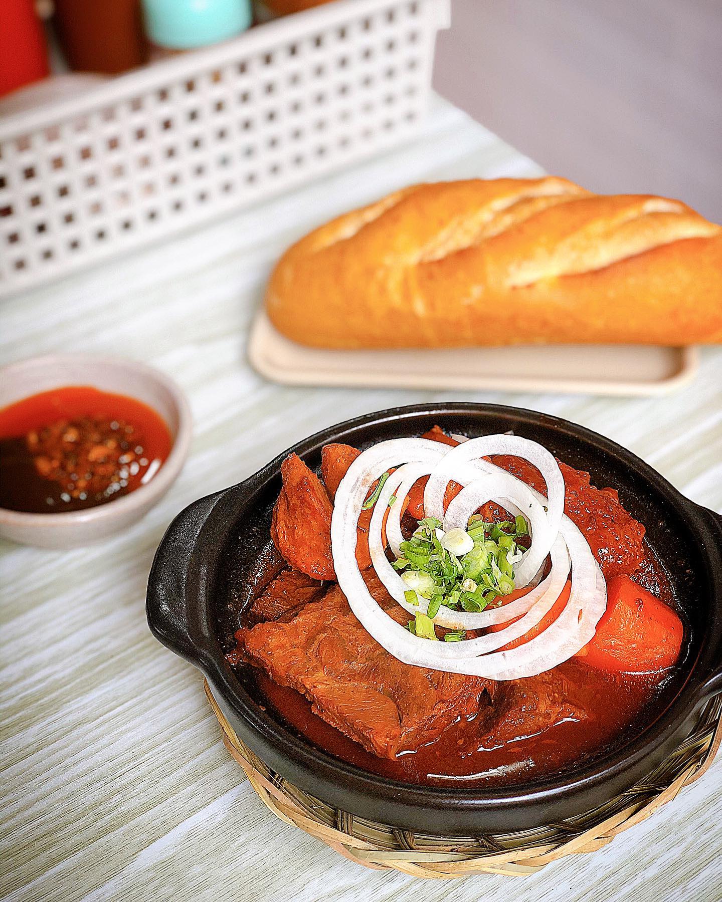 Phượng - Hủ Tiếu Nam Vang & Bò Kho - Nguyễn Văn Nghi