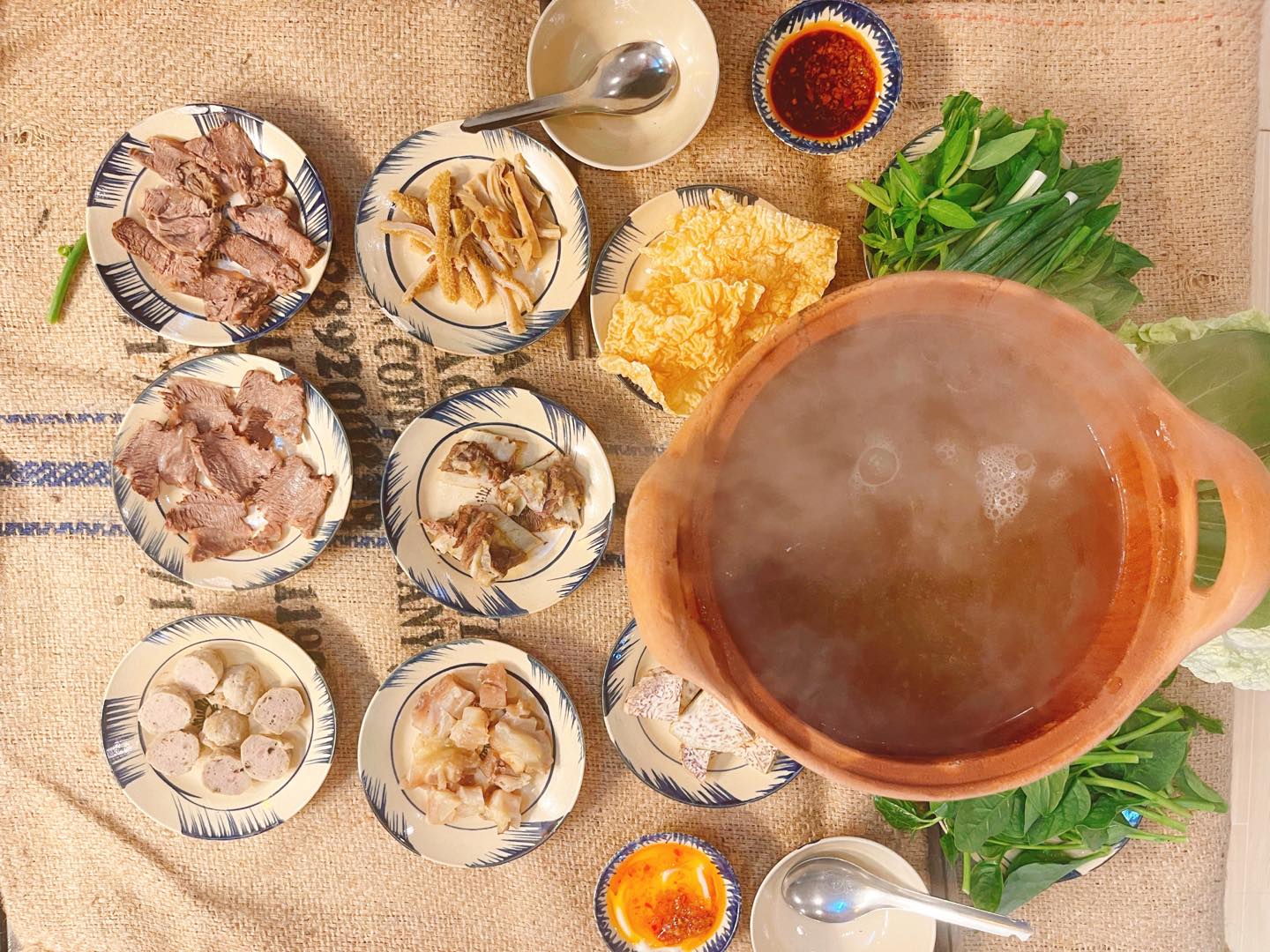 Lẩu Bò Lò Đất A.Vic - Tân Thành