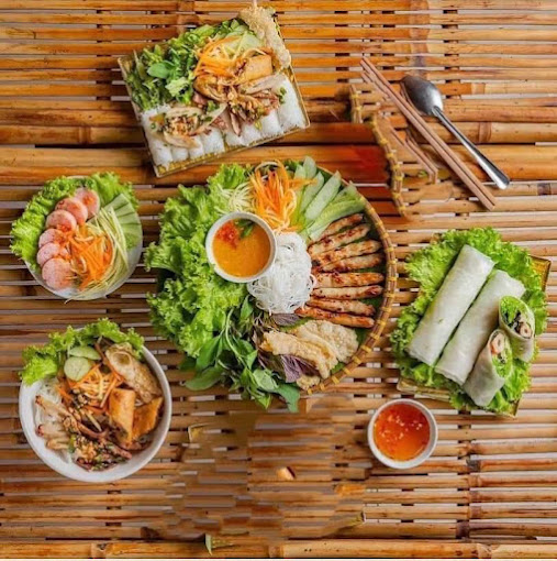 Nem Nướng Ninh Hoà Dì Út - Nguyễn Gia Trí