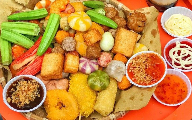 Ăn Vặt Bảo Ngọc - Mì Cay & Nem Chua Rán - Nguyễn Thị Định