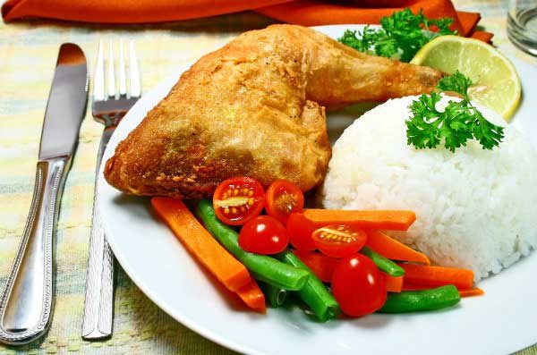 Cơm Gà 96 - Gà Xối Mỡ & Gà Mắm Tỏi - Mã Lò