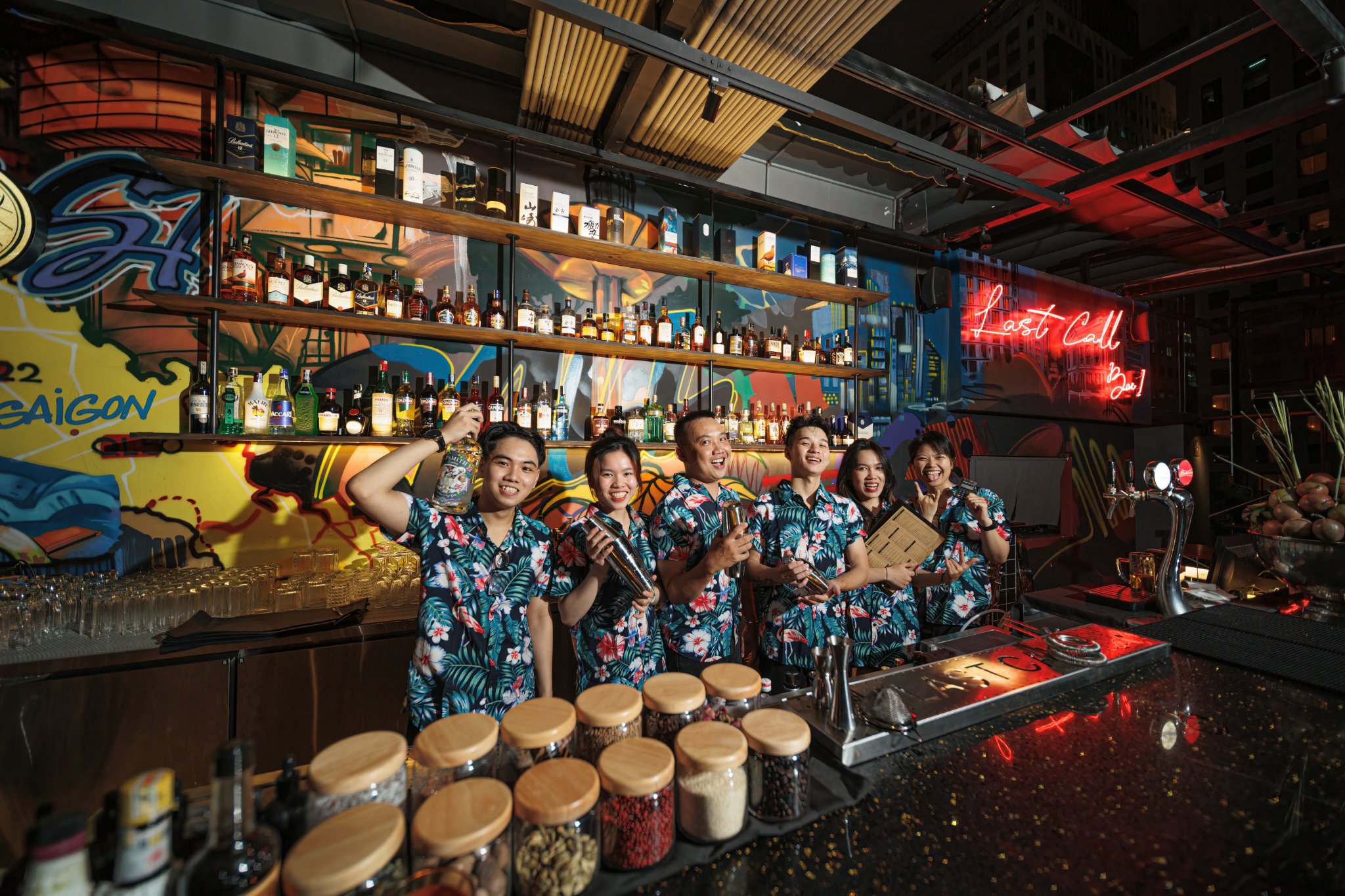 Last Call Rooftop - Công Trường Quốc Tế