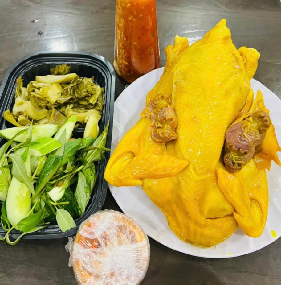 Gà Ủ Muối Bác 2 Voi - Lâm Văn Bền