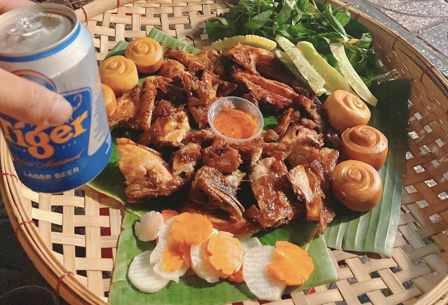 Gà Quay Bánh Bao Tân Hiệp Phát - Phạm Văn Chiêu