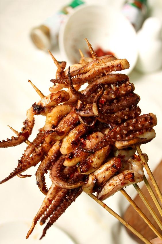 Nàng Minhon - Chân Gà & Bạch Tuộc Nướng - Đinh Bộ Lĩnh