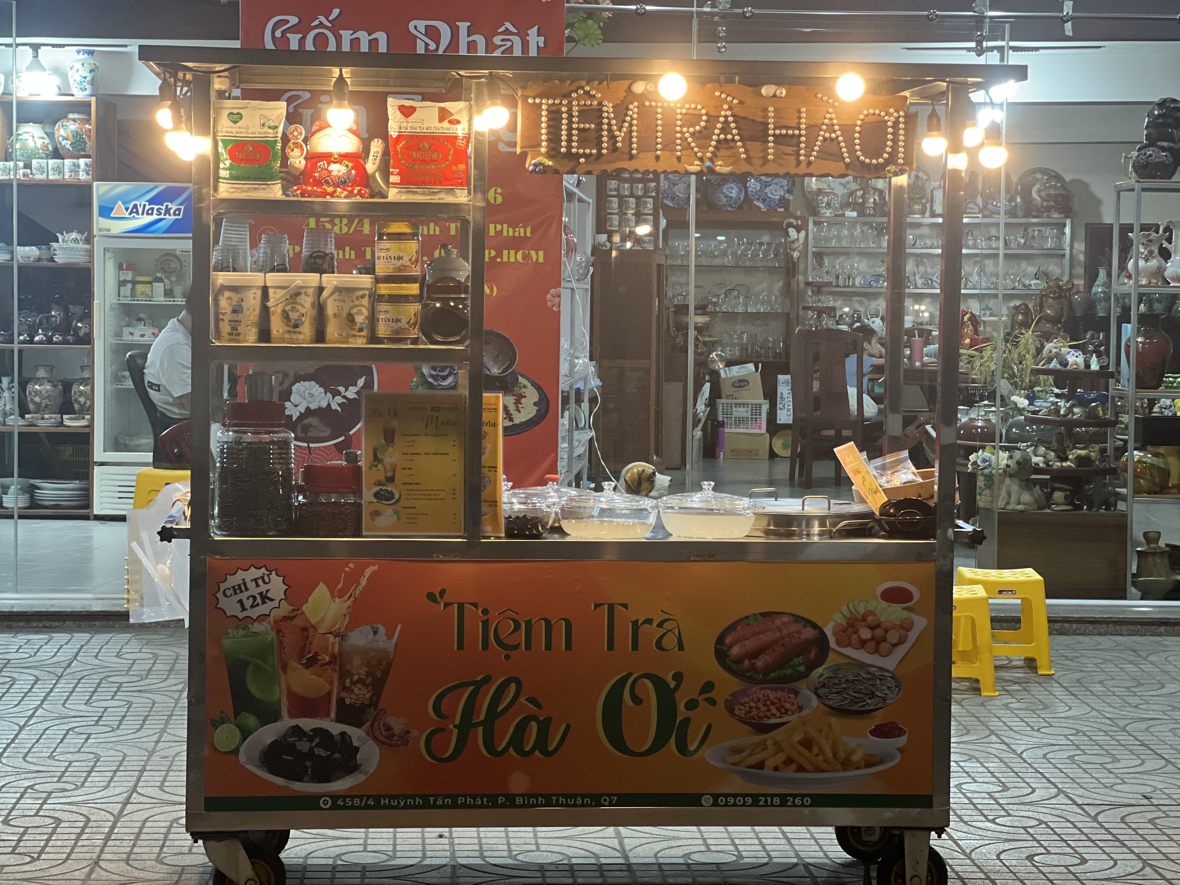 Tiệm Trà Hà Ơi - Huỳnh Tấn Phát