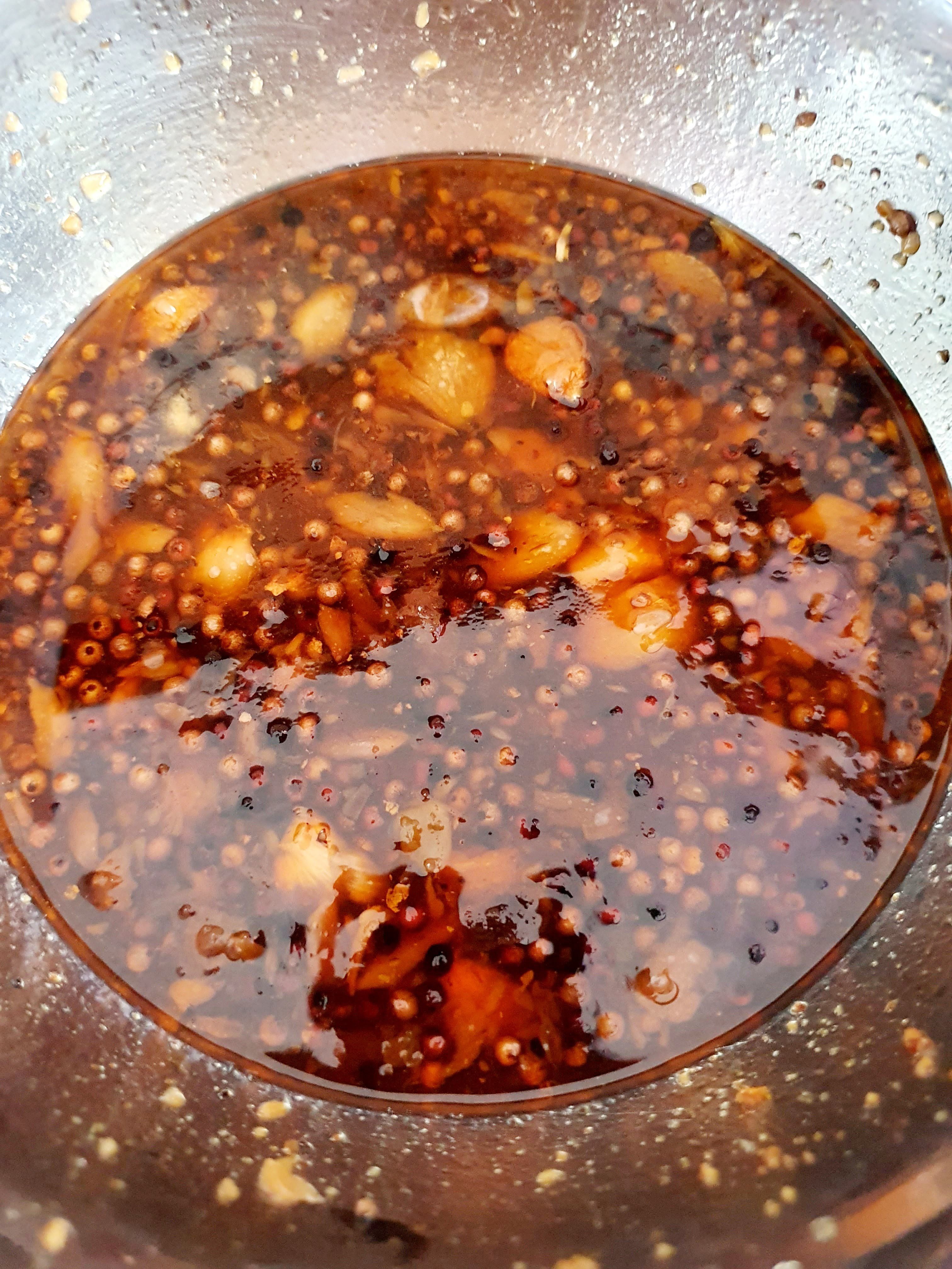 A Quàng - Cơm Gà Mắm Tỏi - Vườn Lài